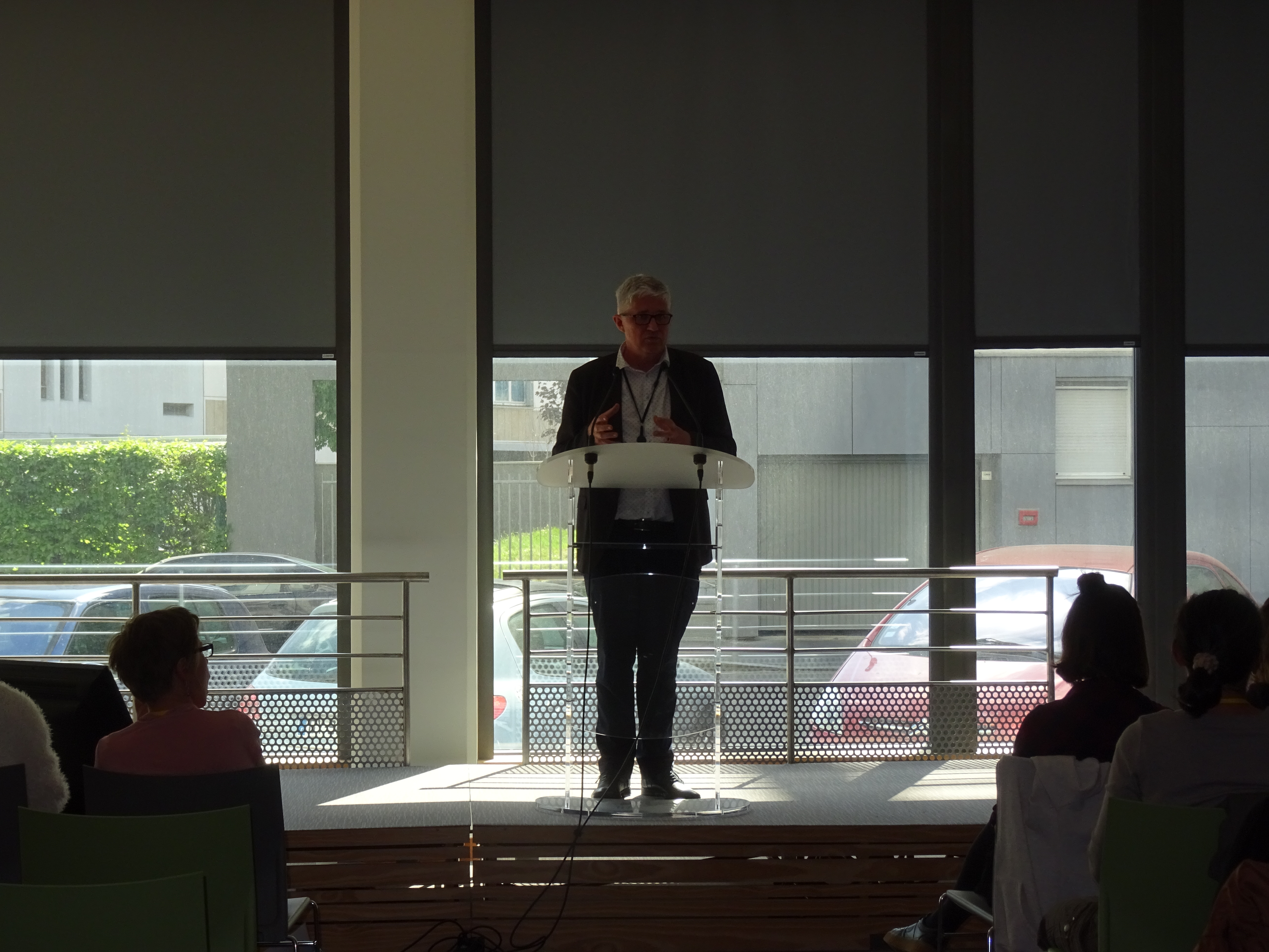 Discours de clôture par Monsieur rougier, responsable du pôle promotions et positionnement de l’IRI et Madame Cécile Varaldi, Chargée de mission collectivités locales et RSE au sein de l’entreprise Enedis